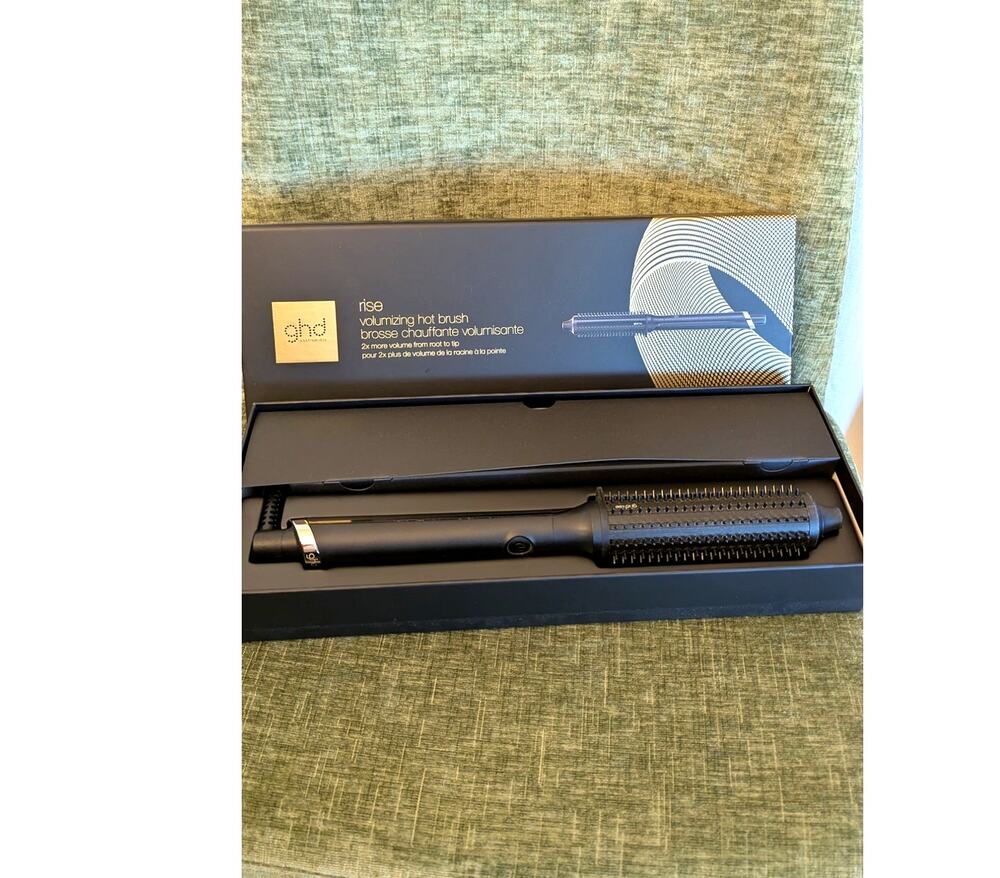 GHD RISE™ VOLUMIZING HOT BRUSH IN BLACK